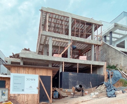 Projeto estrutural de residência unifamiliar com 400m² no bairro Pantanal, Florianópolis – SC. Desenvolvido por engenheiro civil Felipe Dircksen na Grande Florianópolis.