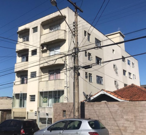 Edifício residencial submetido a inspeção técnica para identificação e análise de manifestações patológicas em paredes de áreas comuns. Laudo estrutural na grande florianópolis.